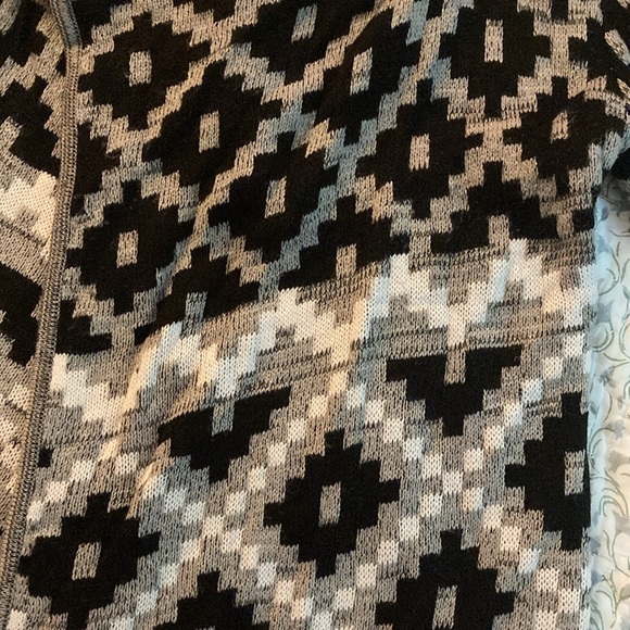 Guilty Knot Wear black grey pattern knit cardigan/sweater. Size large. - Picture 3 of 5